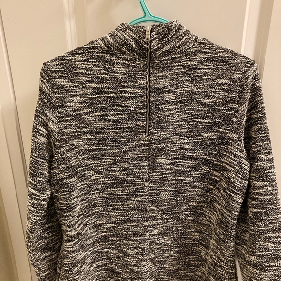 Turtle neck dress with pockets - Picture 2 of 4